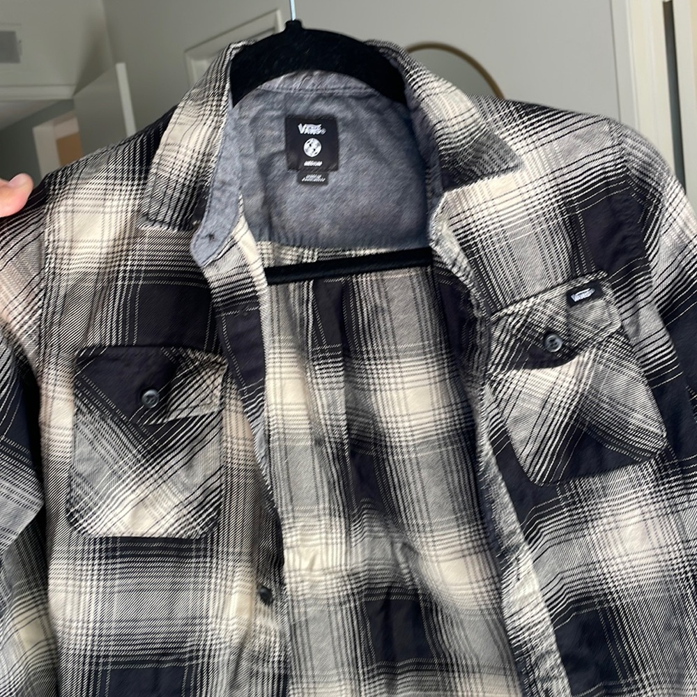 VANS Monterey kids long sleeve button up, never worn. Size medium
